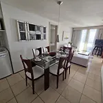 Iate Plaza - Flat 1007 Particular
